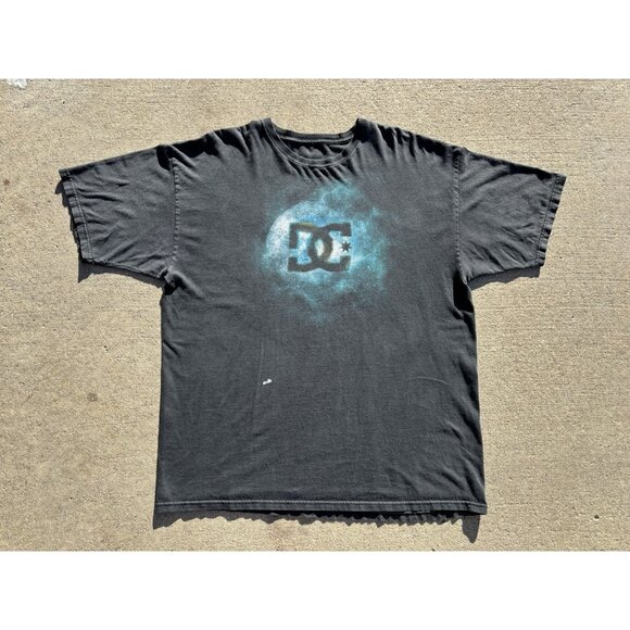 DC Skater Graphic T Shirt Y2K Sun Faded Distressed - Picture 1 of 5